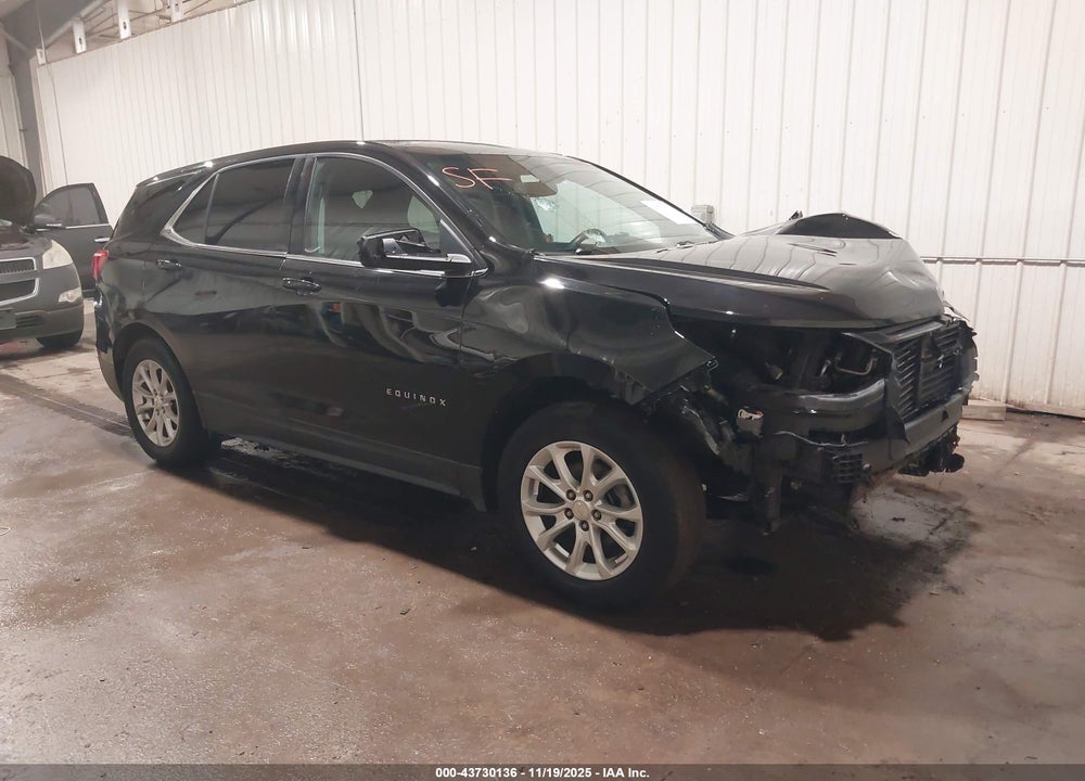 2018 CHEVROLET EQUINOX LT VIN: 2GNAXJEV8J6116606