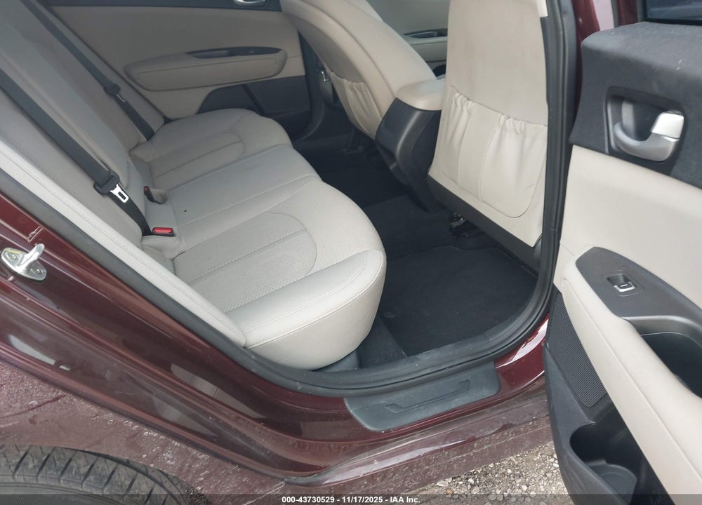 2016 KIA OPTIMA VIN: 5XXGT4L32GG029964