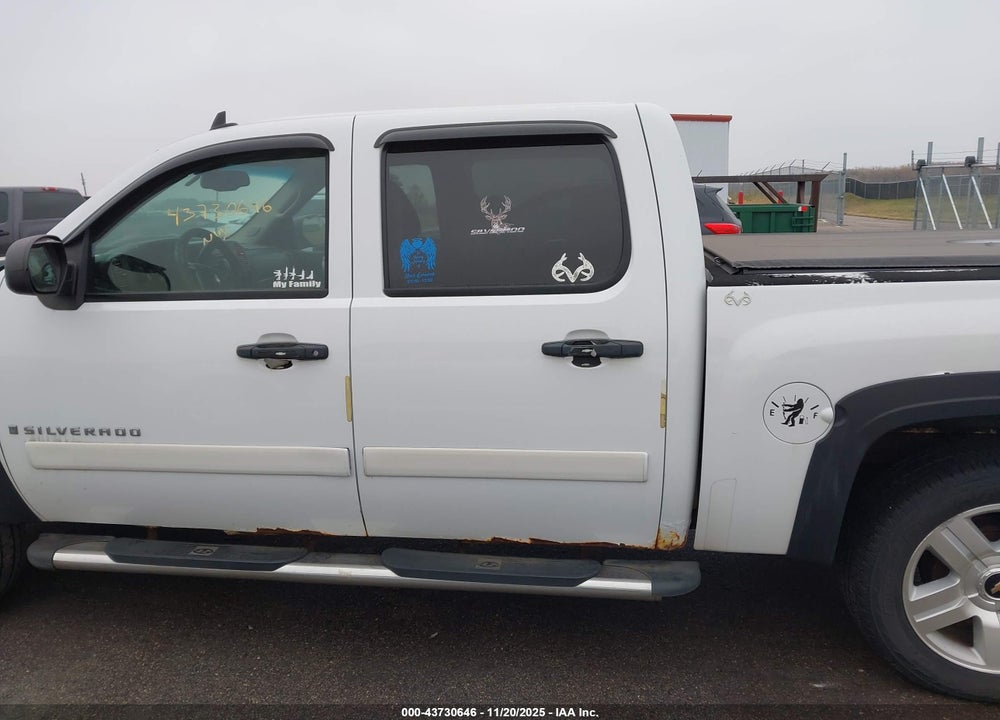 2008 CHEVROLET SILVERADO 1500 LT1 VIN: 3GCEK13388G243025