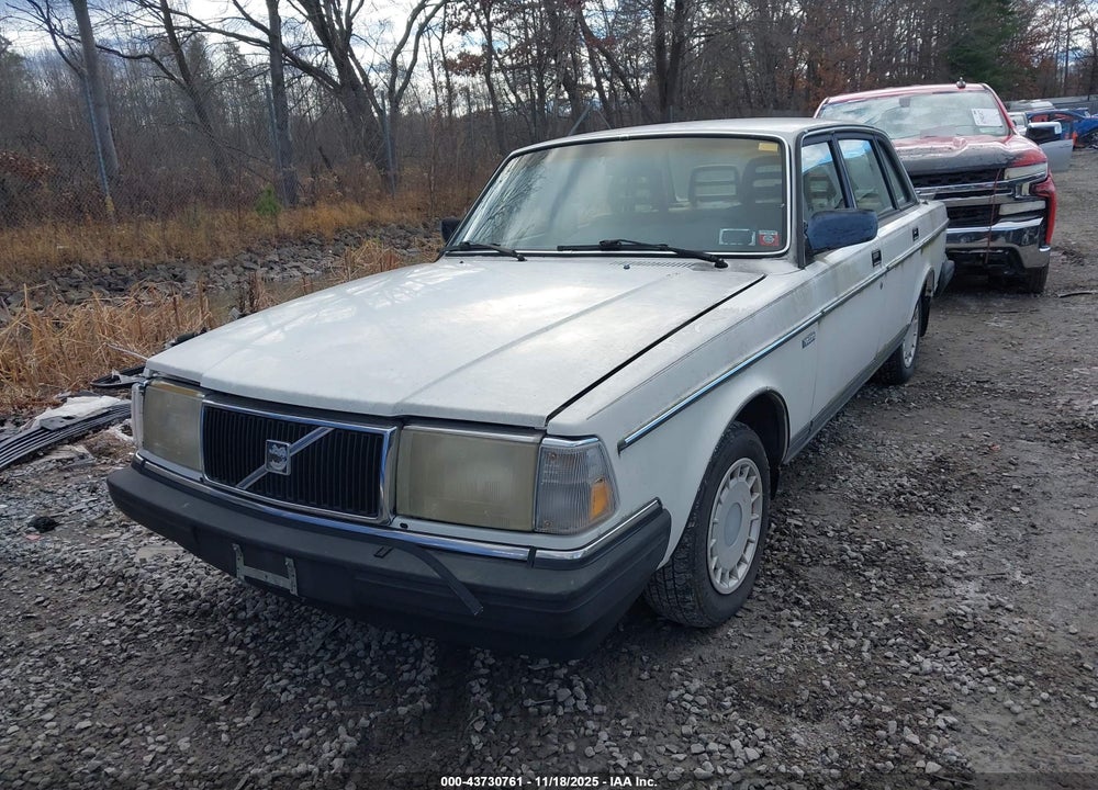 1989 VOLVO 244 DL/GL VIN: YV1AX8846K1353338