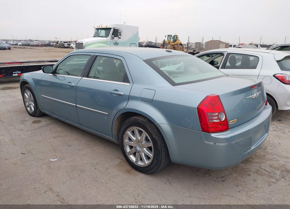 2009 CHRYSLER 300 VIN: 2C3LA53V29H551929
