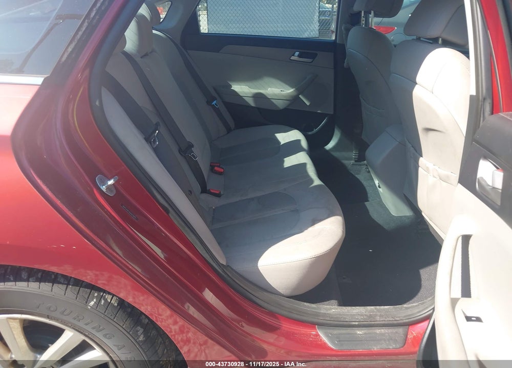 2016 HYUNDAI SONATA SE VIN: 5NPE24AFXGH425975