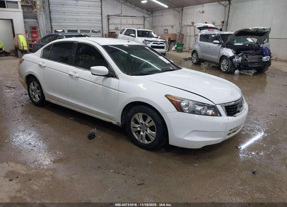 2010 HONDA ACCORD 2.4 LX-P VIN: 1HGCP2F42AA046215