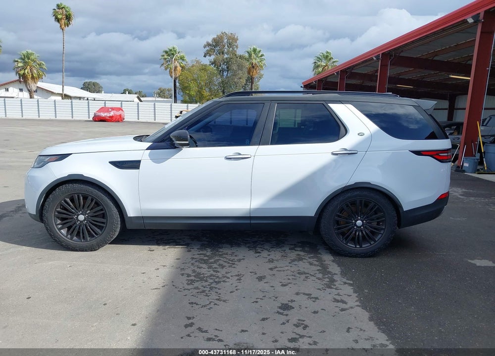 2017 LAND ROVER DISCOVERY HSE LUXURY VIN: SALRHBBV6HA041512
