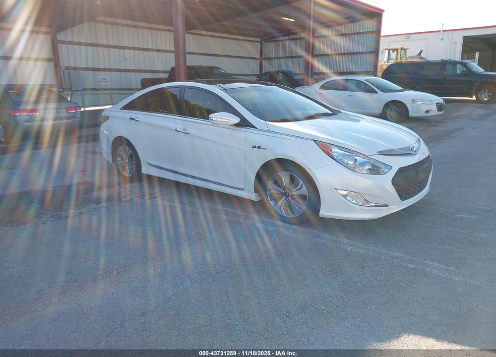 2013 HYUNDAI SONATA HYBRID LIMITED VIN: KMHEC4A46DA068210