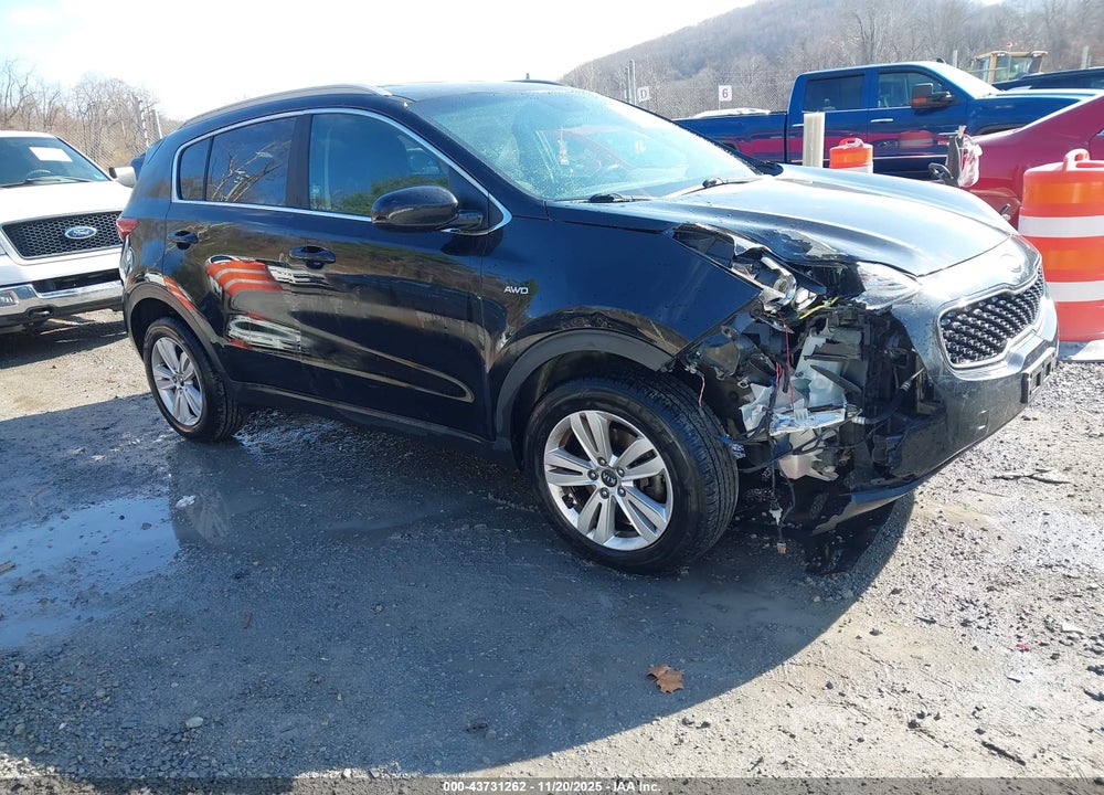 2018 KIA SPORTAGE LX VIN: KNDPMCAC9J7447013