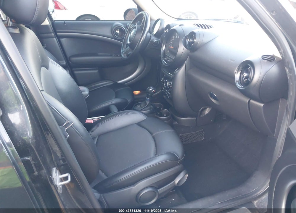 2015 MINI COUNTRYMAN COOPER S VIN: WMWZC3C56FWT02659