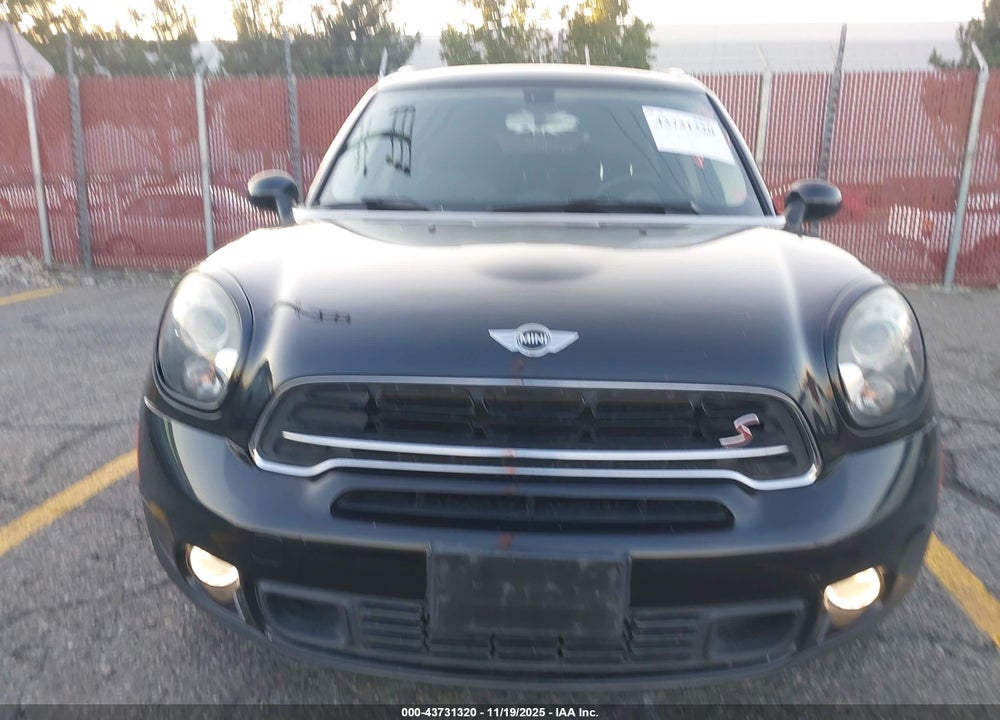 2015 MINI COUNTRYMAN COOPER S VIN: WMWZC3C56FWT02659
