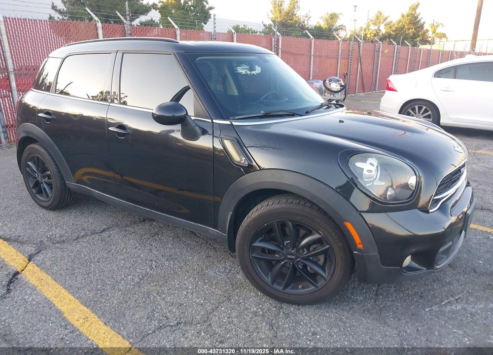 2015 MINI COUNTRYMAN COOPER S VIN: WMWZC3C56FWT02659