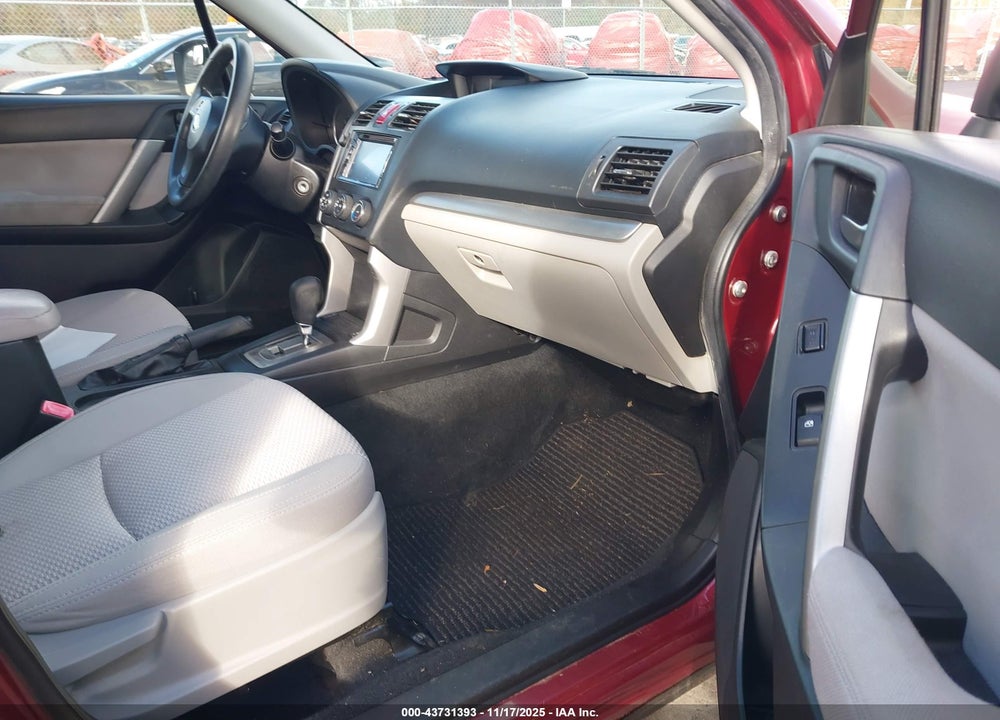 2014 SUBARU FORESTER 2.5I PREMIUM VIN: JF2SJAEC7EH553298
