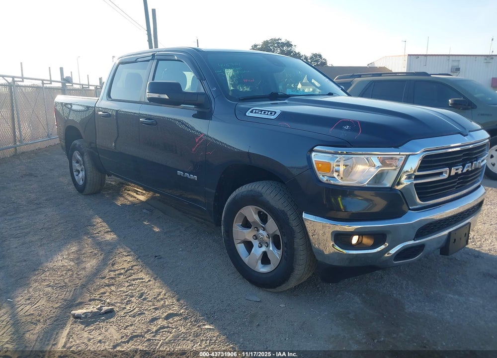 2021 RAM 1500 BIG HORN  4X4 5'7 BOX VIN: 1C6RRFFG6MN592041