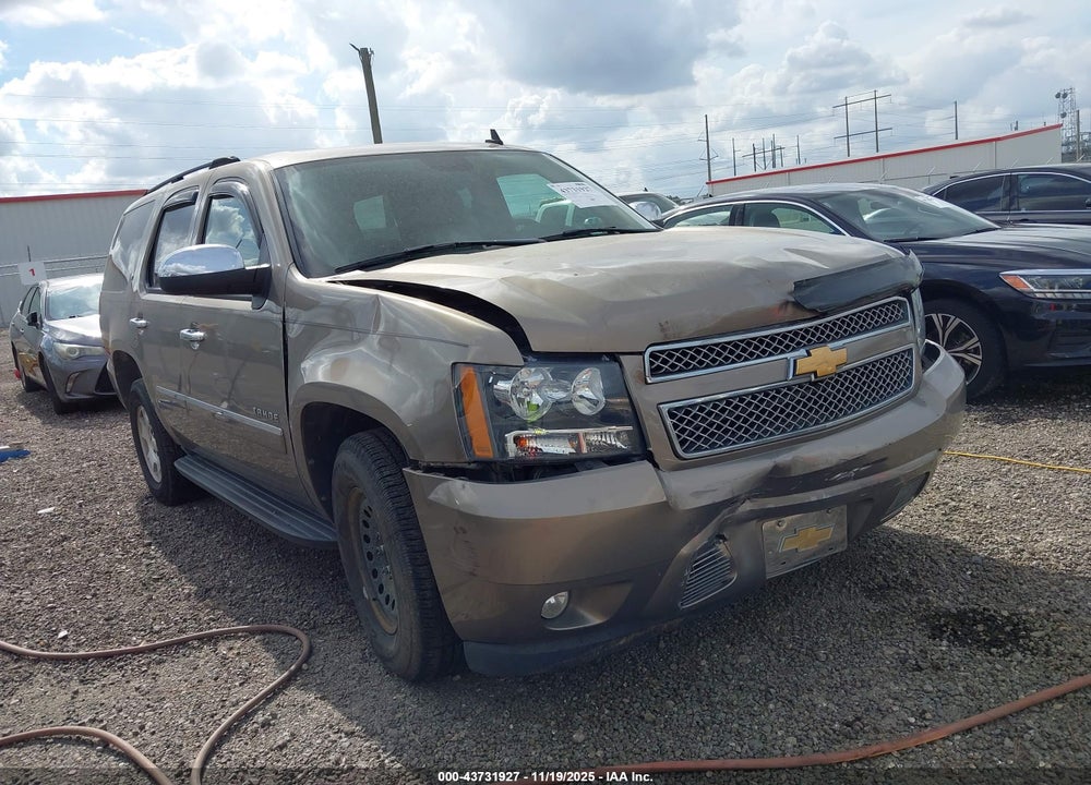 2007 CHEVROLET TAHOE LT VIN: 1GNFC130X7R220231