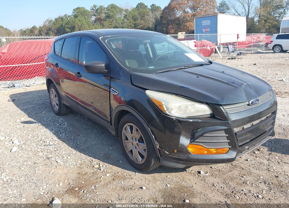 2014 FORD ESCAPE S VIN: 1FMCU0F78EUC64570