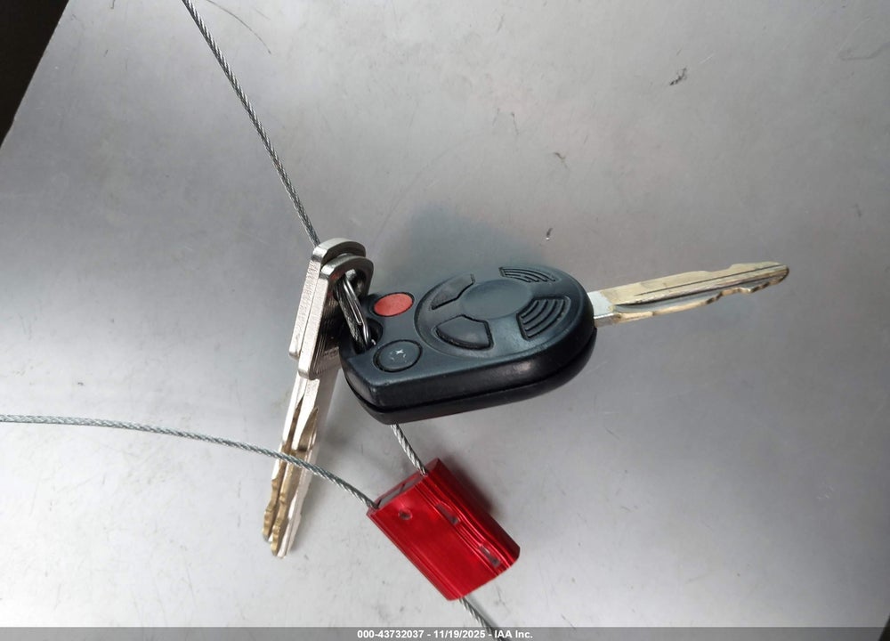 2011 FORD ESCAPE XLS VIN: 1FMCU9C77BKC69646