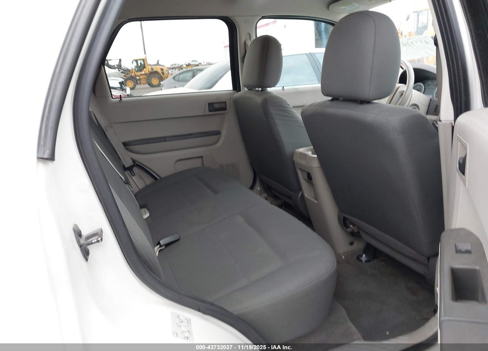 2011 FORD ESCAPE XLS VIN: 1FMCU9C77BKC69646