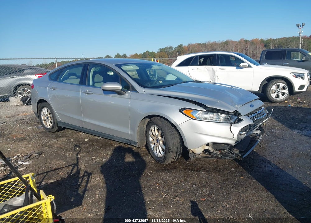 2016 FORD FUSION S VIN: 3FA6P0G77GR265913