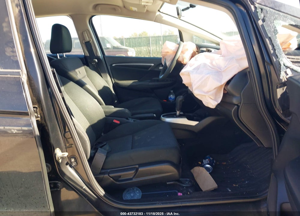 2019 HONDA FIT LX VIN: 3HGGK5H40KM729565