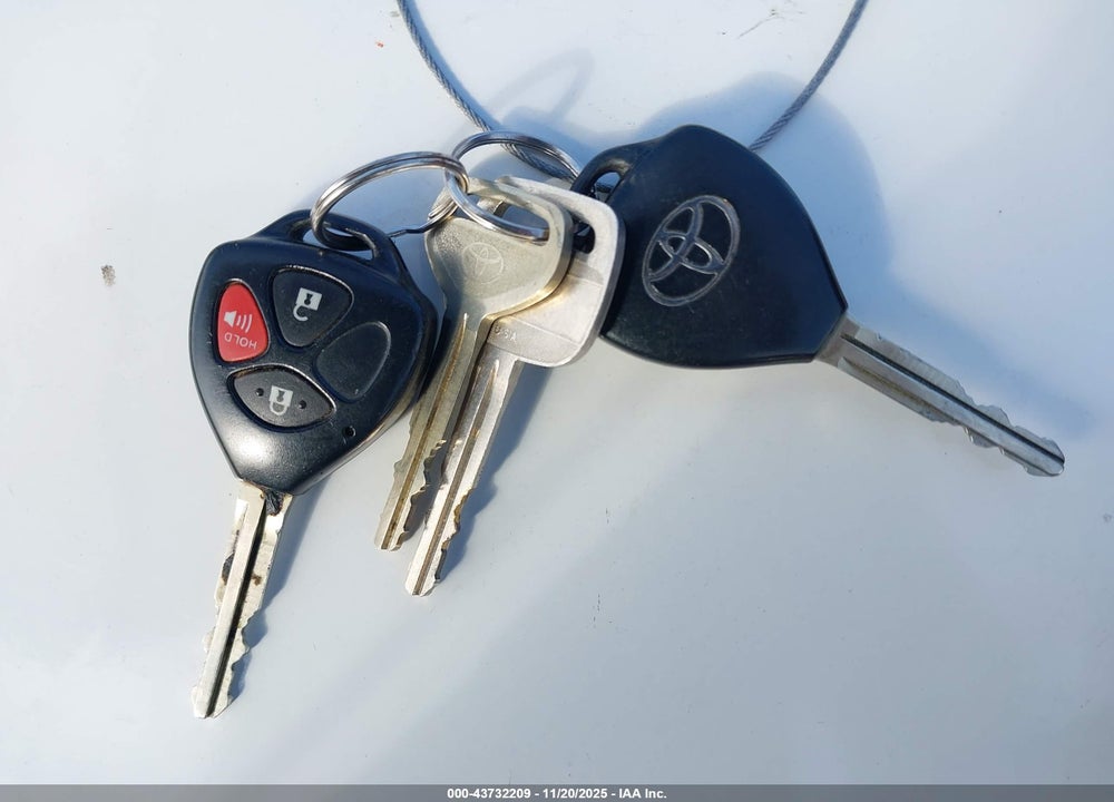 2009 TOYOTA YARIS VIN: JTDBT903091314866