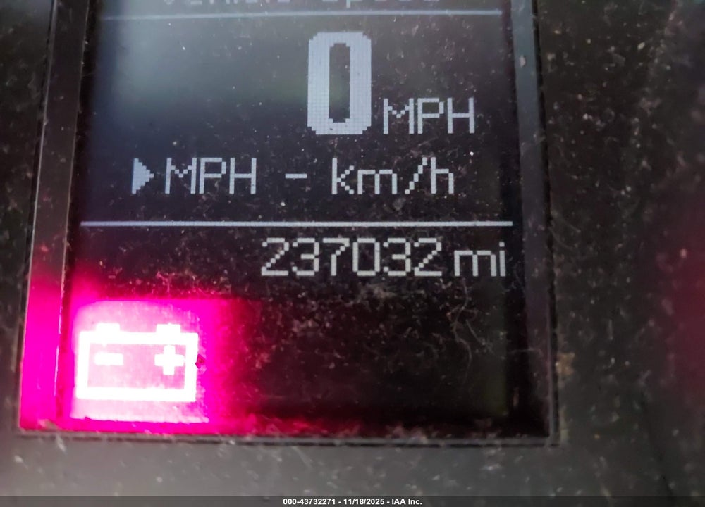 2011 CHRYSLER 300 VIN: 2C3CA4CG8BH524591