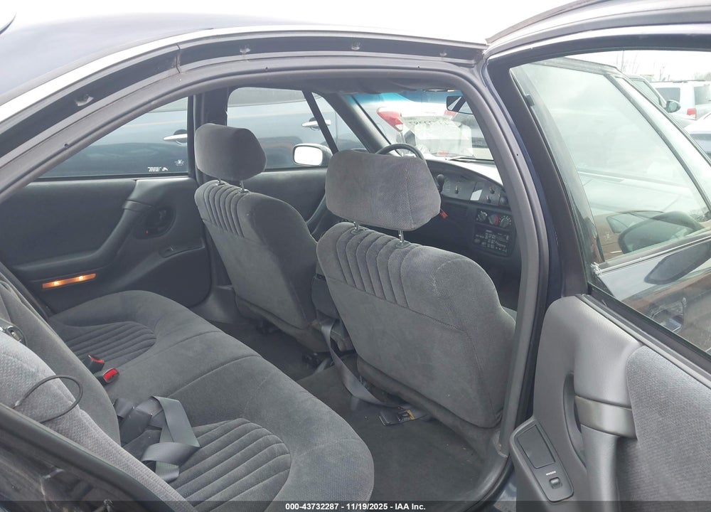 1998 PONTIAC BONNEVILLE SE VIN: 1G2HX52K0W4212767