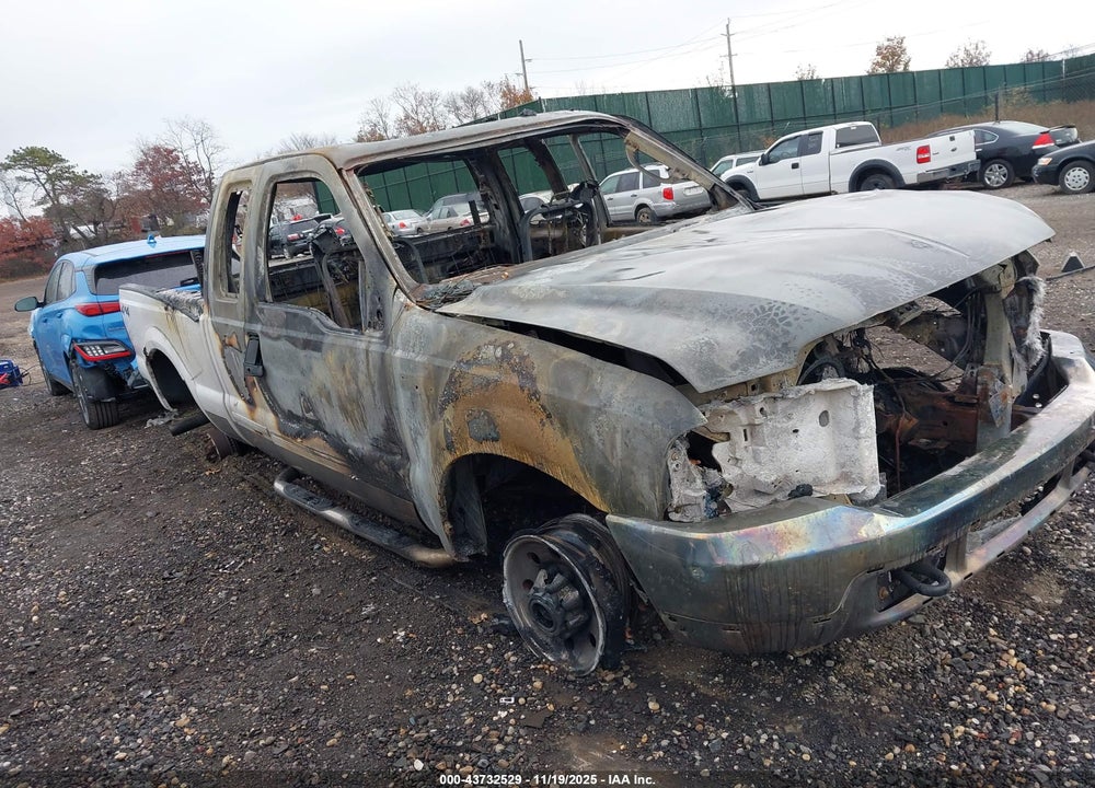 2003 FORD F-350 LARIAT/XL/XLT VIN: 1FTSX31PX3EC03518