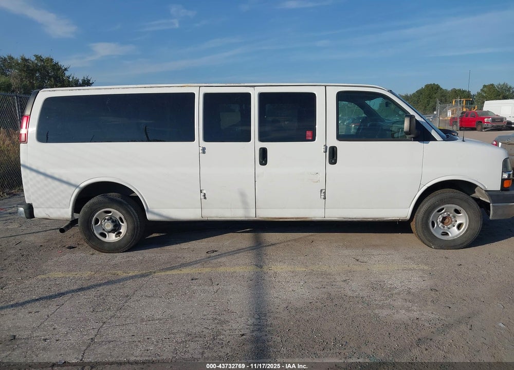 2016 CHEVROLET EXPRESS 3500 LT VIN: 1GAZGPFG4G1203907
