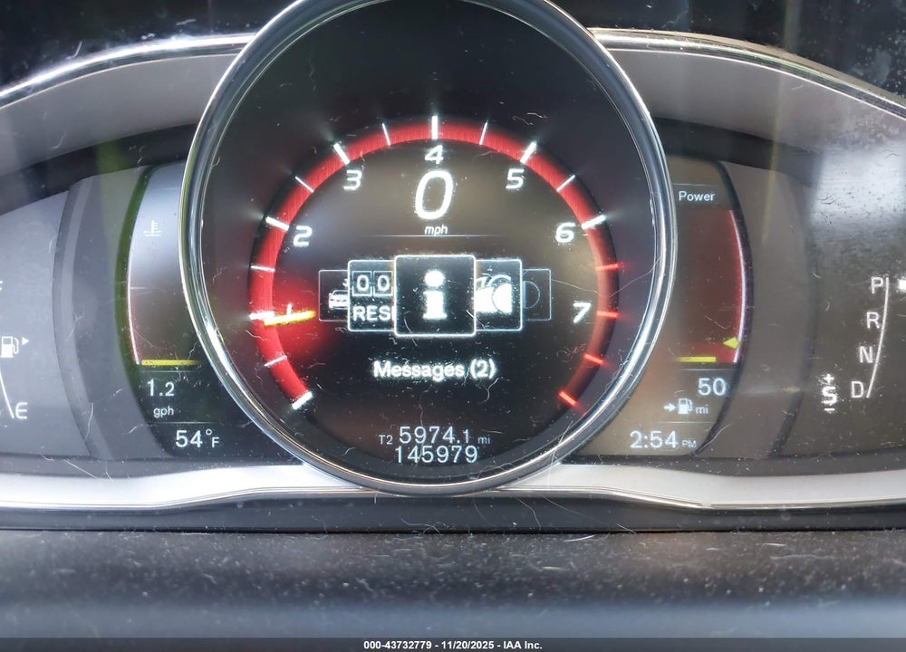 2015 VOLVO XC60 T6 VIN: YV4902RK4F2636082