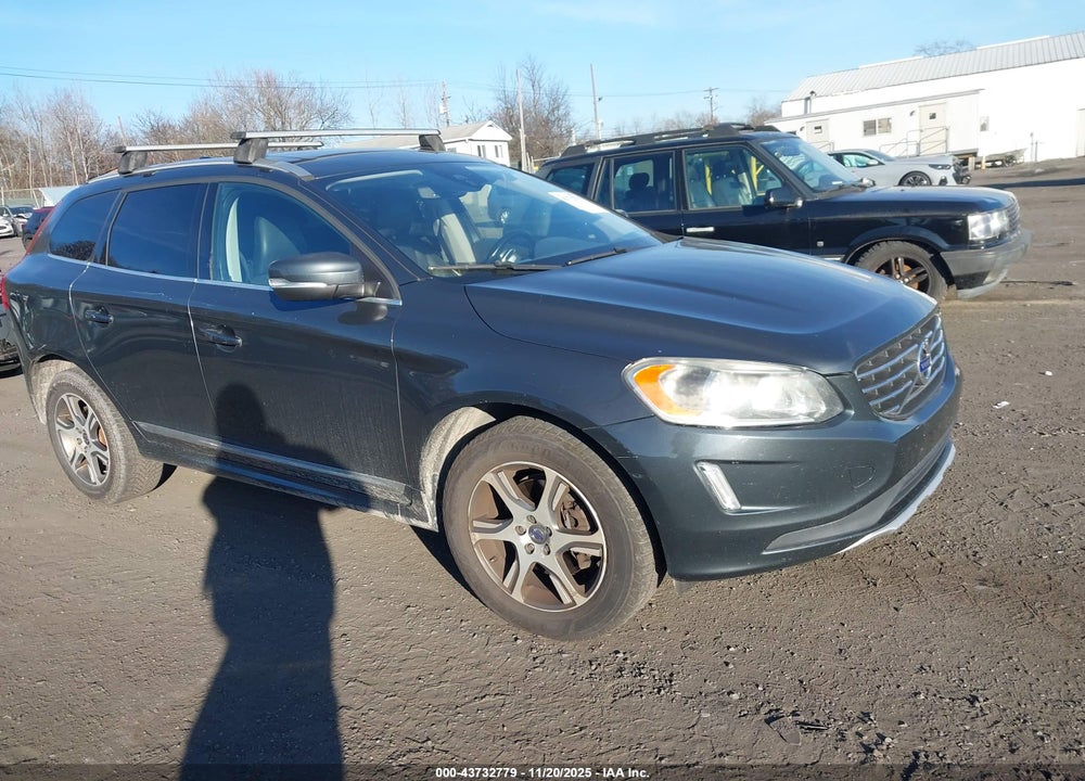 2015 VOLVO XC60 T6 VIN: YV4902RK4F2636082