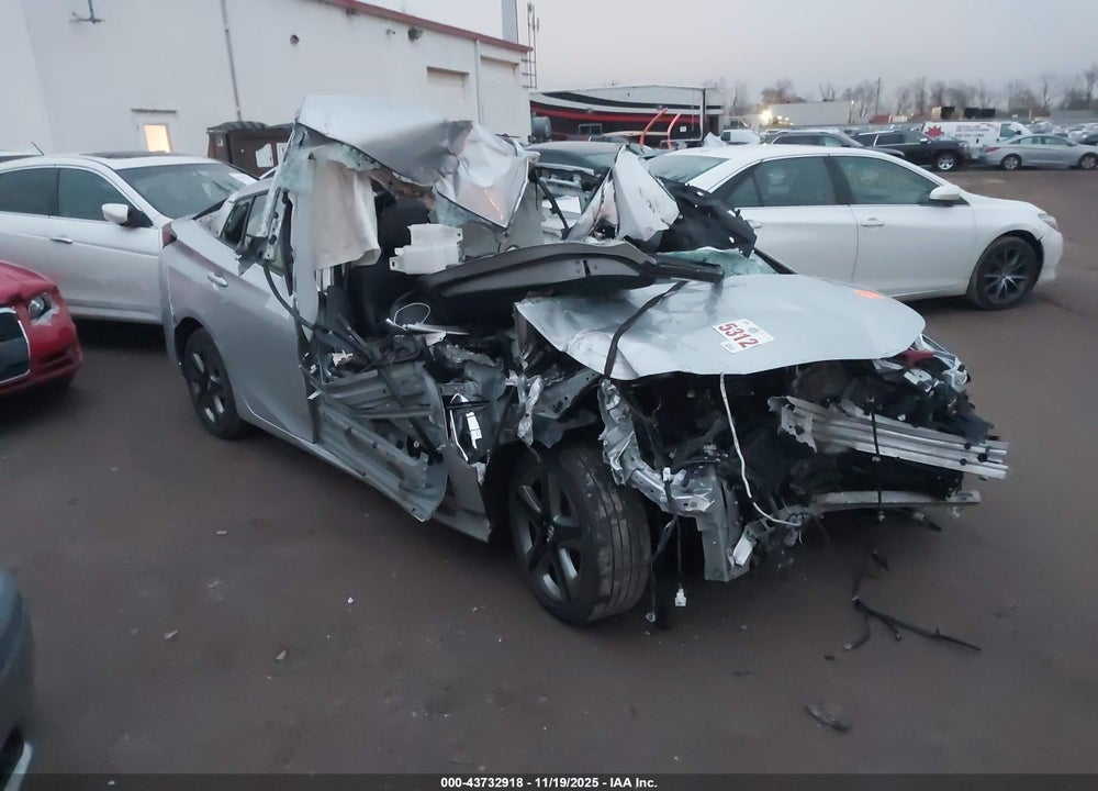 2020 TOYOTA PRIUS XLE VIN: JTDKARFU0L3116645