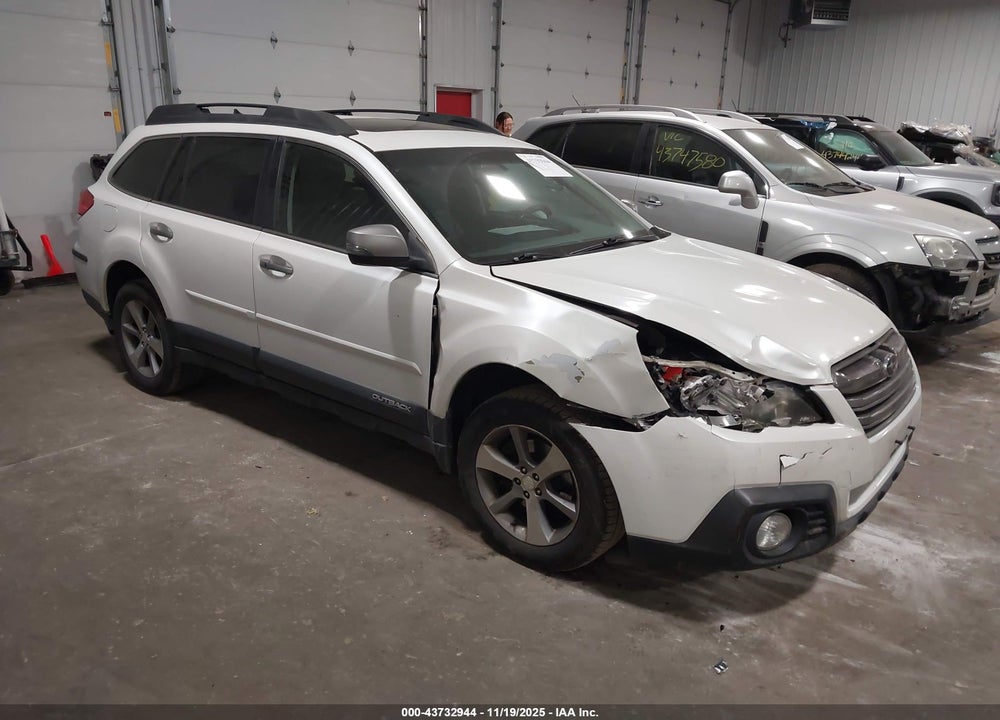 2013 SUBARU OUTBACK 3.6R LIMITED VIN: 4S4BRDSC5D2265595