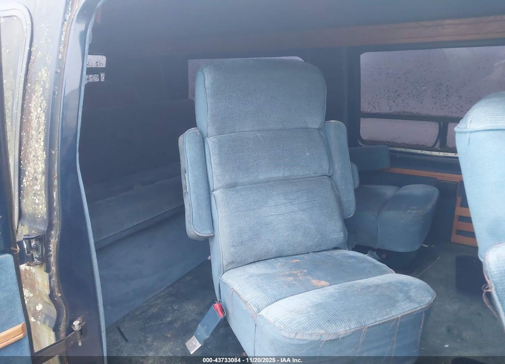 1990 FORD ECONOLINE E150 VAN VIN: 1FDEE14N6LHB25525