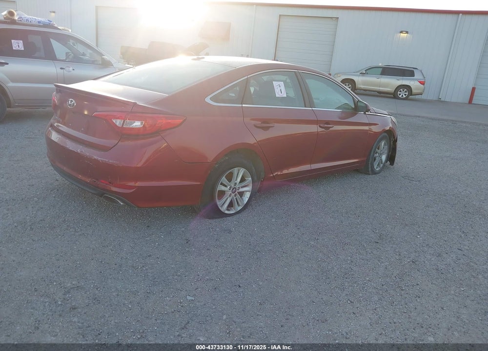 2015 HYUNDAI SONATA SE VIN: 5NPE24AFXFH121723