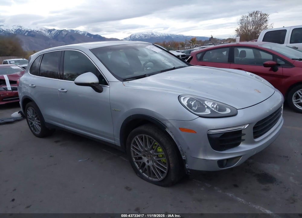 2016 PORSCHE CAYENNE E-HYBRID S VIN: WP1AE2A24GLA60985
