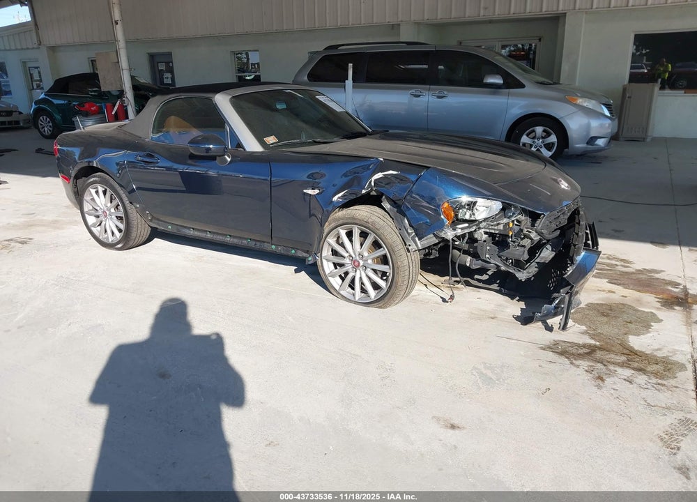 2019 FIAT 124 SPIDER LUSSO VIN: JC1NFAEKXK0142747