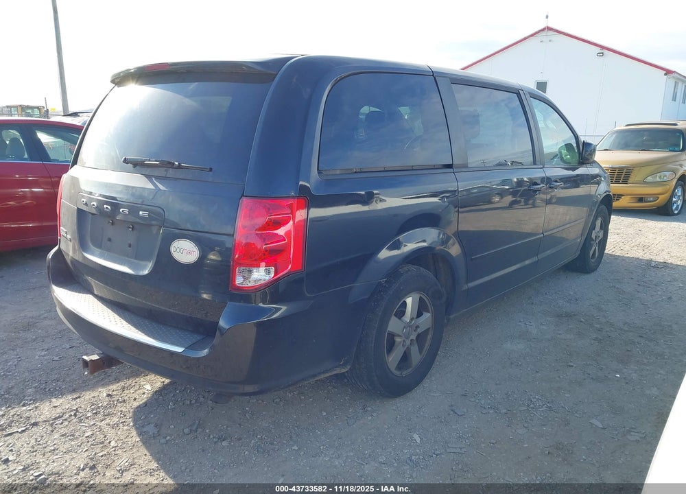 2011 DODGE GRAND CARAVAN MAINSTREET VIN: 2D4RN3DG5BR663853