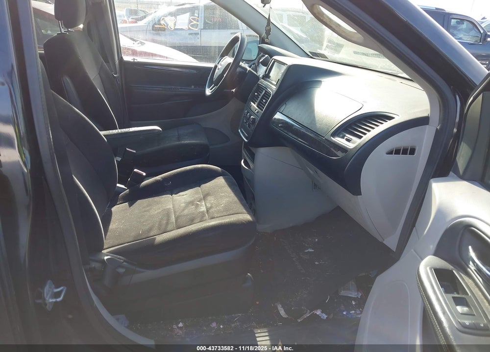 2011 DODGE GRAND CARAVAN MAINSTREET VIN: 2D4RN3DG5BR663853