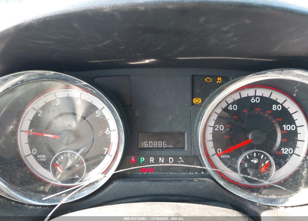 2011 DODGE GRAND CARAVAN MAINSTREET VIN: 2D4RN3DG5BR663853