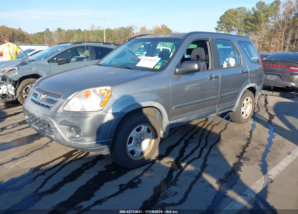 2005 HONDA CR-V LX VIN: JHLRD78595C057830