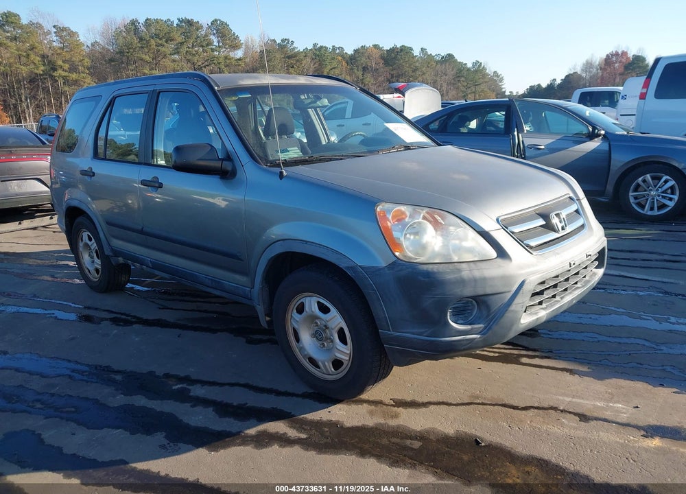 2005 HONDA CR-V LX VIN: JHLRD78595C057830