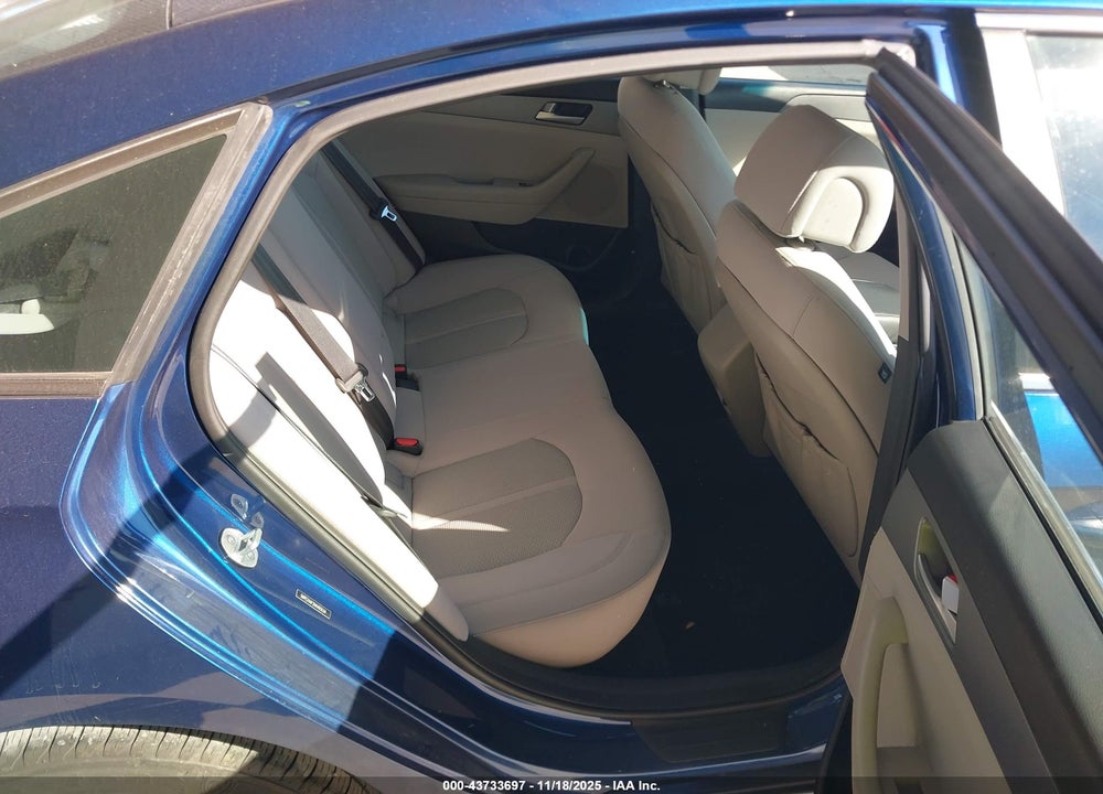 2017 HYUNDAI SONATA VIN: 5NPE24AF2HH465534