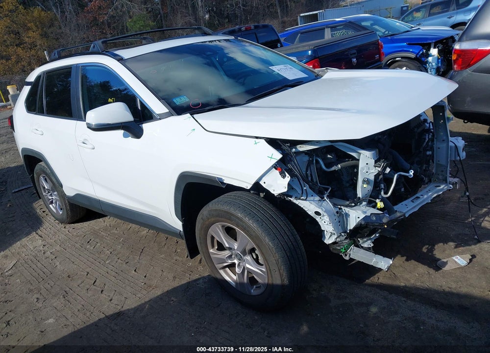2023 TOYOTA RAV4 XLE VIN: 2T3P1RFV0PW355825