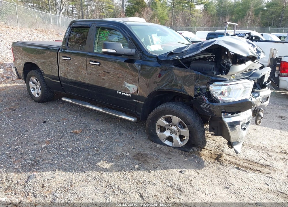 2020 RAM 1500 BIG HORN  4X4 6'4 BOX VIN: 1C6SRFBT4LN165220