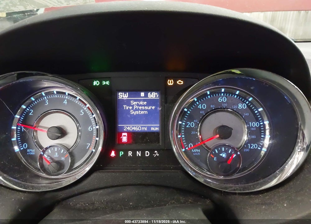 2011 CHRYSLER TOWN & COUNTRY TOURING-L VIN: 2A4RR8DG4BR616144