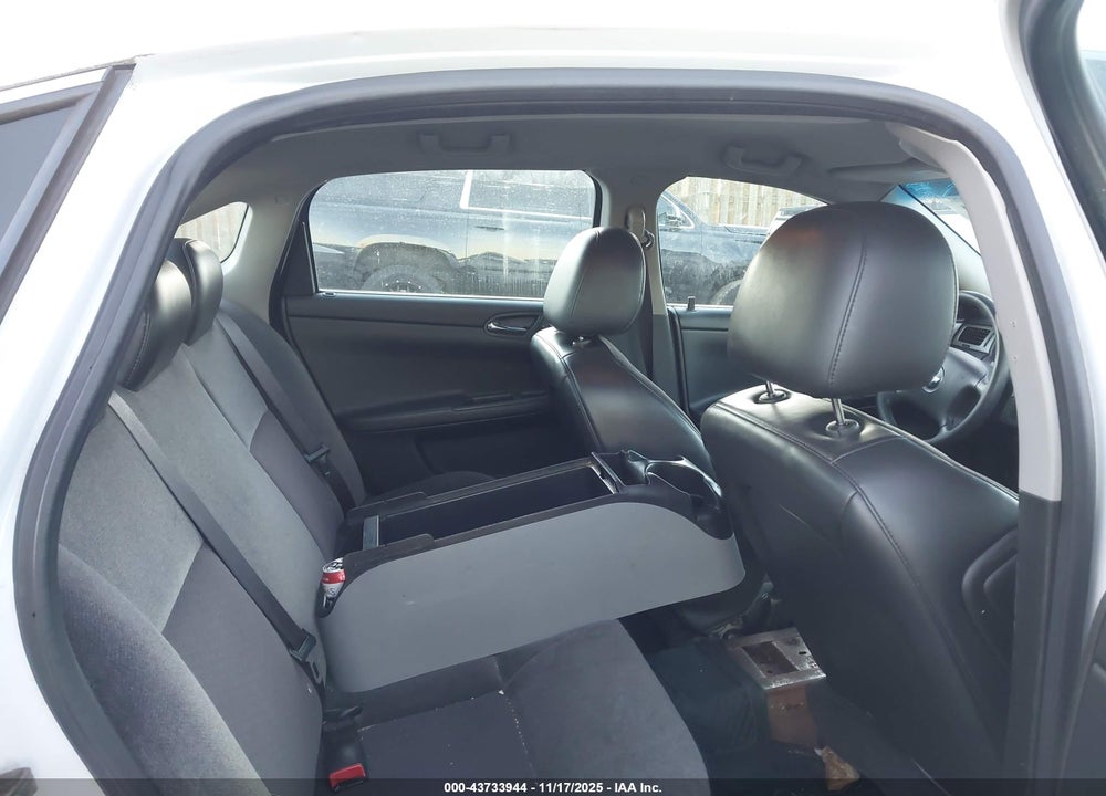 2010 CHEVROLET IMPALA POLICE VIN: 2G1WD5EM9A1199927