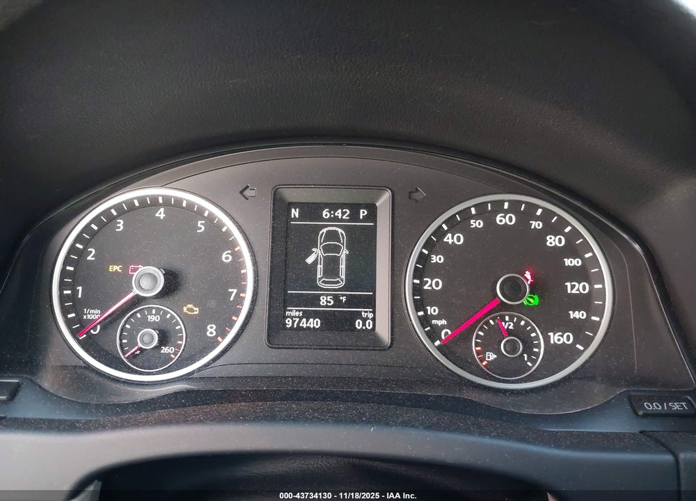 2012 VOLKSWAGEN TIGUAN SE VIN: WVGBV7AX8CW549098