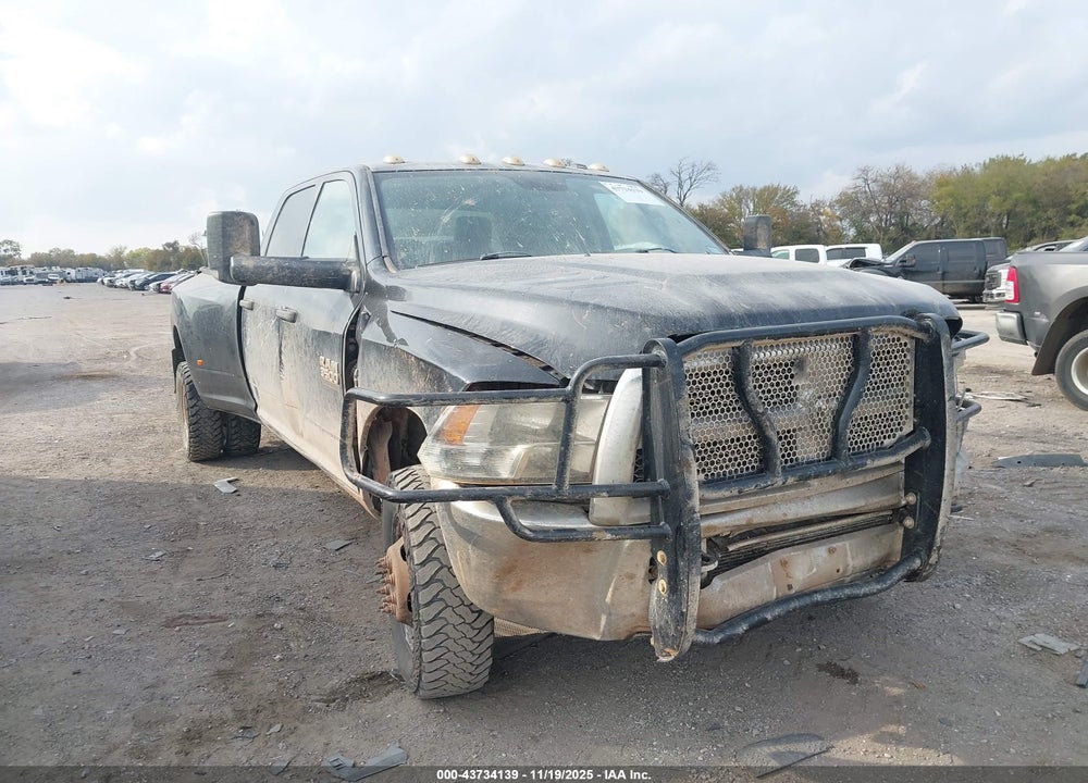2015 RAM 3500 TRADESMAN VIN: 3C63RRGL2FG592715