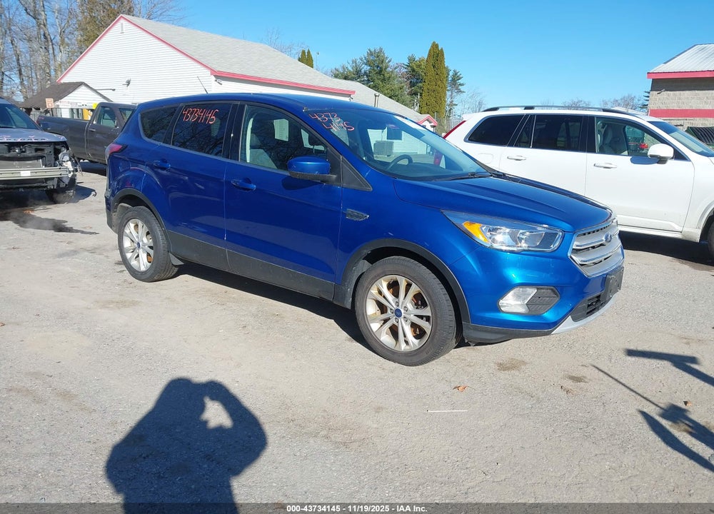 2017 FORD ESCAPE SE VIN: 1FMCU9GD2HUC96301