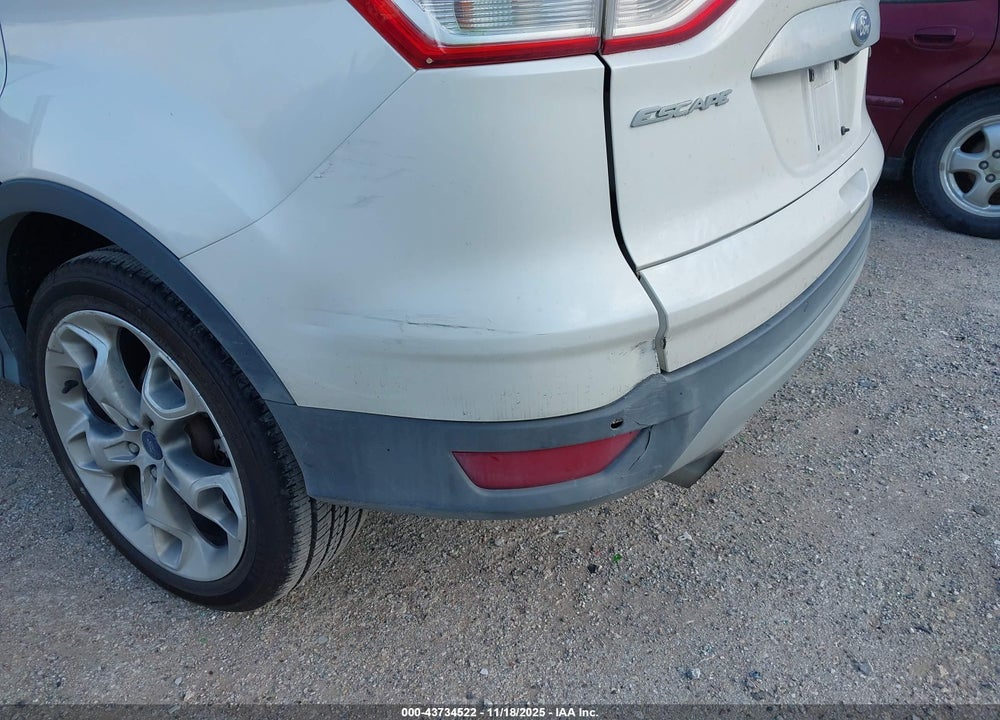 2015 FORD ESCAPE TITANIUM VIN: 1FMCU0J95FUB14099