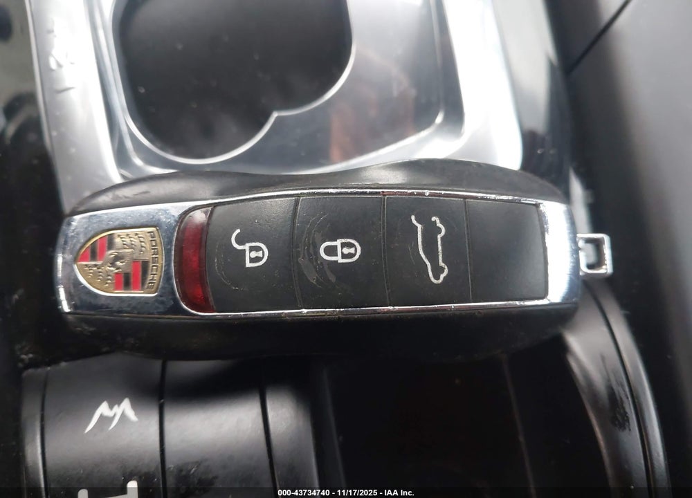 2013 PORSCHE CAYENNE DIESEL VIN: WP1AF2A22DLA43868