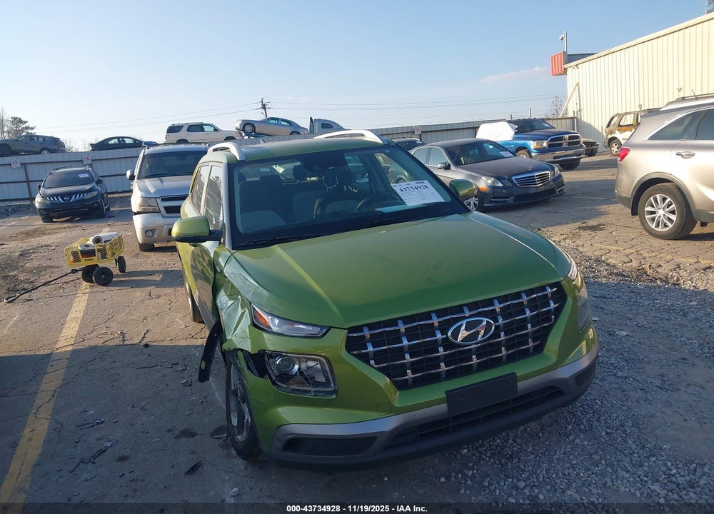 2022 HYUNDAI VENUE SEL VIN: KMHRC8A37NU155498